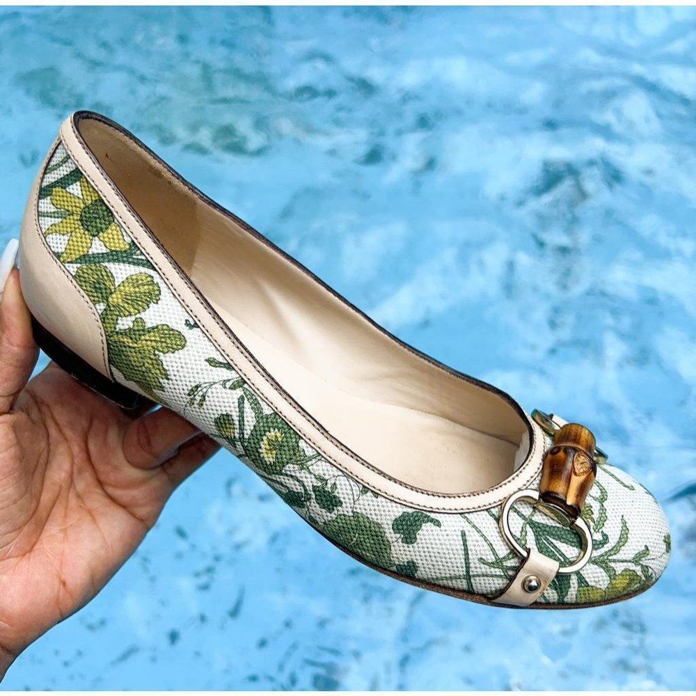 GUCCI Cream Floral Print Horsebit & Bamboo Accent Ballet Flats Size 7 - Picture 2 of 10